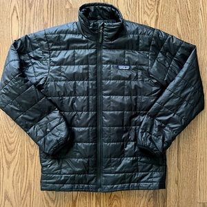 Boys Patagonia XL Black Nano Puff Jacket EUC